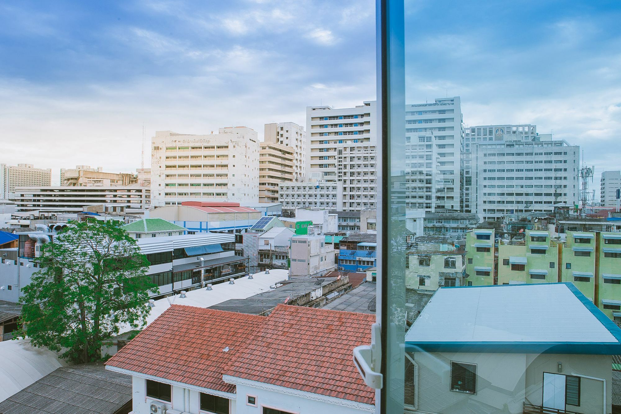 S.E.T Thanmongkol Residence Bangkok Zewnętrze zdjęcie